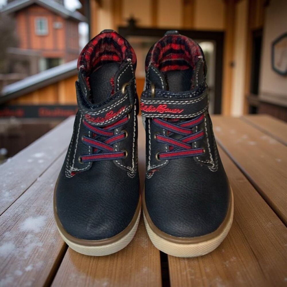 NWOT Kids Boy's Toddler Eddie Bauer Silver Star Boots Red/Plaid/Blue Size 6